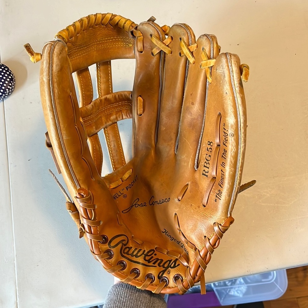 Rawlings Tan/Brown Leather Baseball Glove